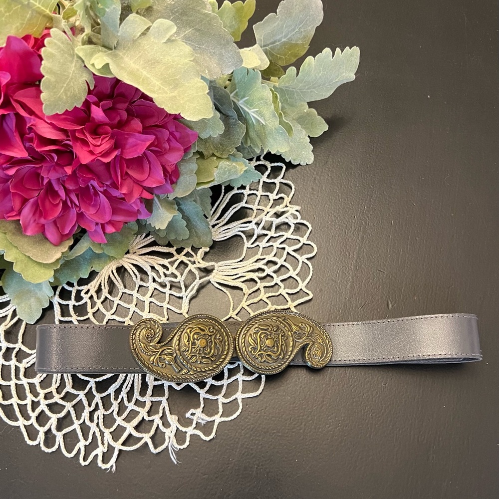 Vintage Gold/Brass Tone Paisley Buckle‎ Grey Leather Belt One Size Adjustable